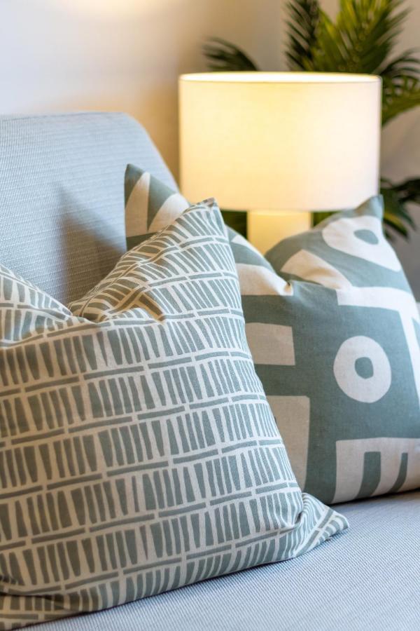 Appartamento Urban Park Escape 2 Bed 2 Bath W/Carpark Christchurch Esterno foto